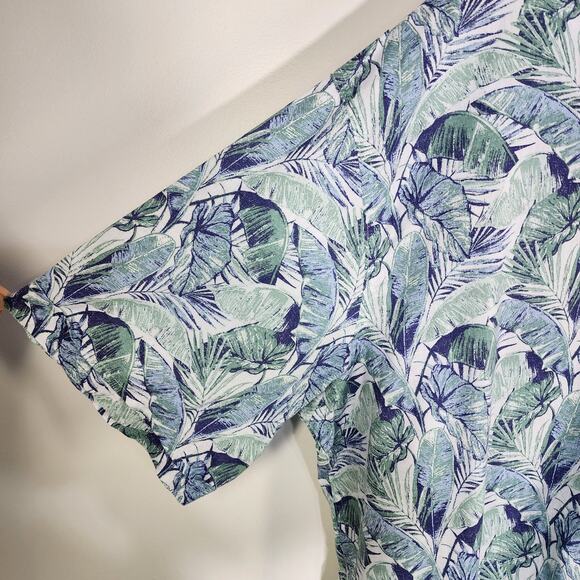 Izod Saltwater Mens Shirt Size 2XLT Blue Palm Button Up Hawaiian Pocket Tropical - Picture 6 of 10